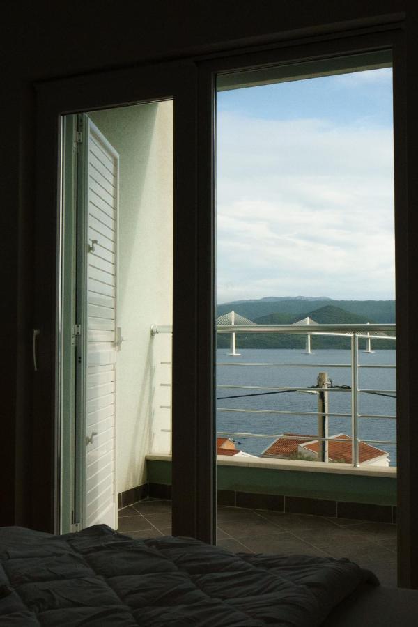 Apartment “Bel Ponte” Komarna Εξωτερικό φωτογραφία